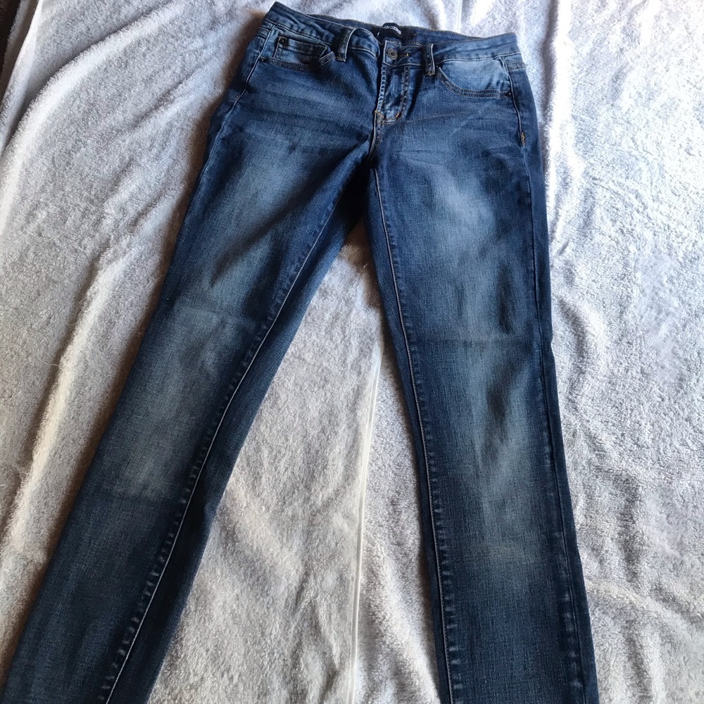 Clingers Skinny Jeans | 7